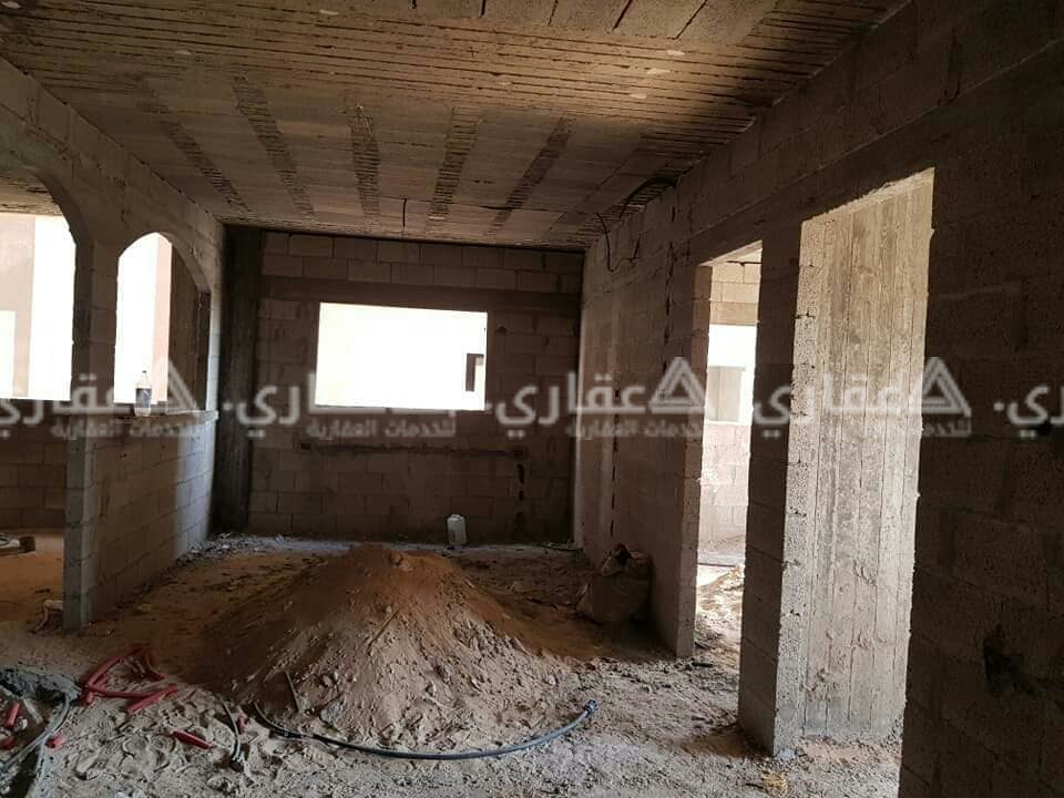 شقة للبيع في عمارة جديدة