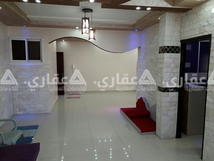شقة طابق تاني للبيع