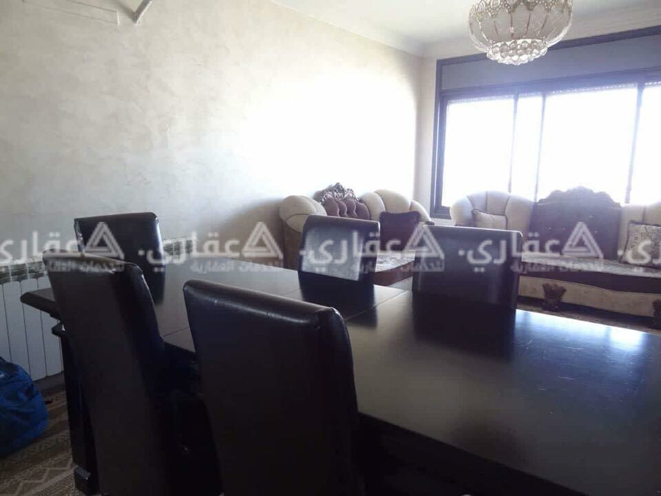 شقة للبيع مميزة بمساحة 200 متر