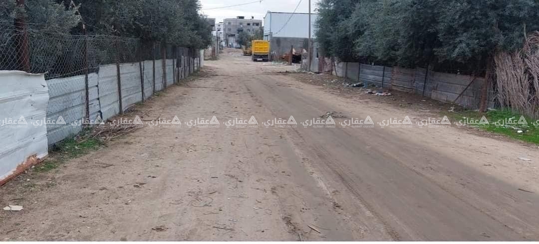 قطعة أرض بالقرب من مدرسة الفرقان