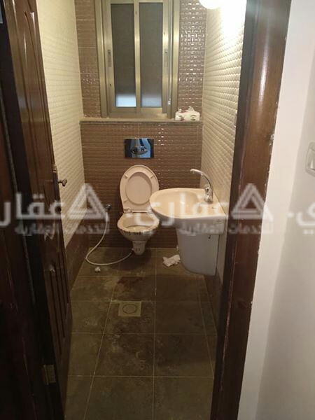 شقة للايجار قرب بنك فلسطين