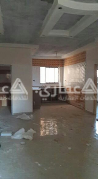 شقة للبيع بعمارة سكنية حديثة البناء
