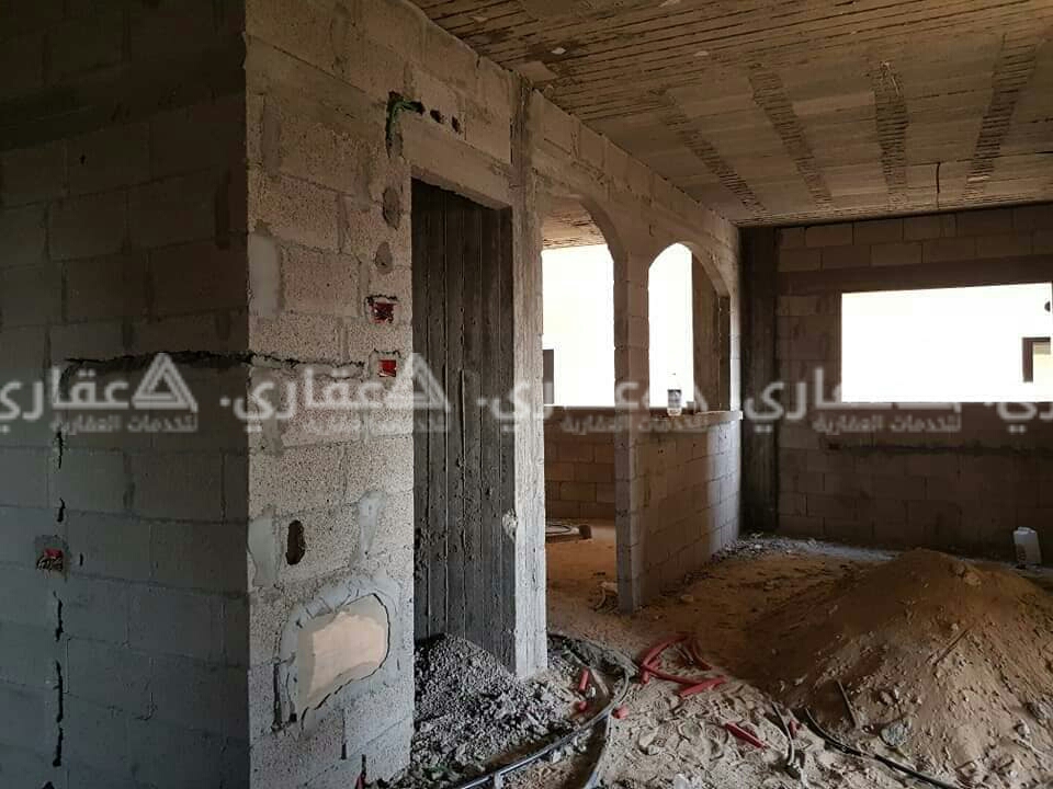 شقة للبيع في عمارة جديدة