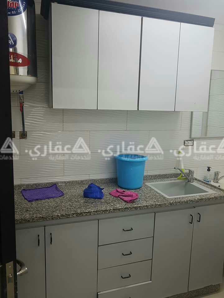 شقة للايجار تصلح لكافة الاعمال التجارية