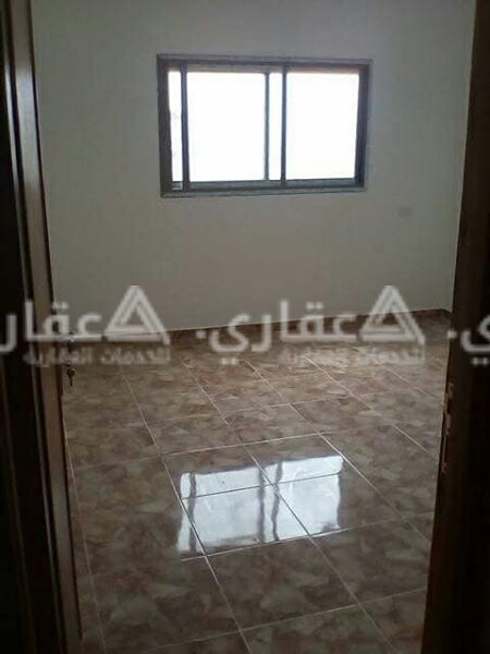 شقة للايجار في عمارة حديثة البناء