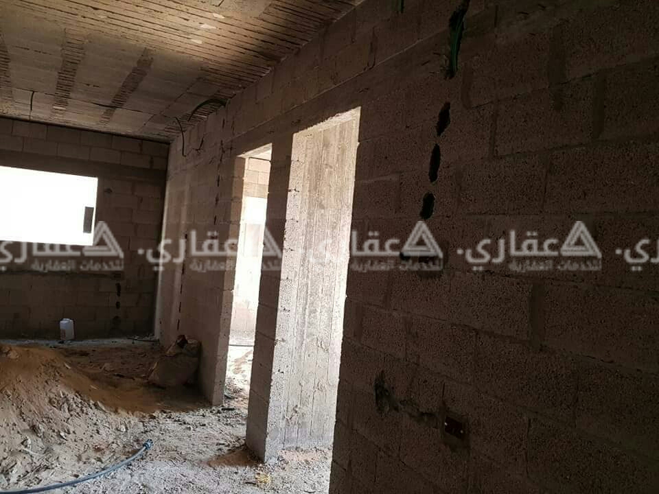شقة للبيع في عمارة جديدة