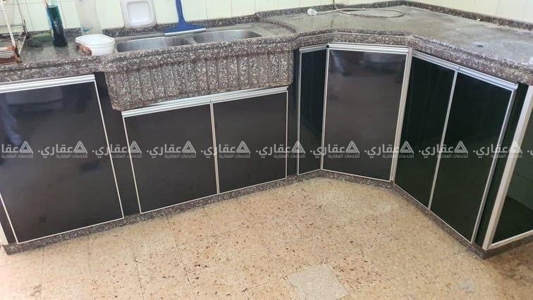 شقة بناء قديم للبيع