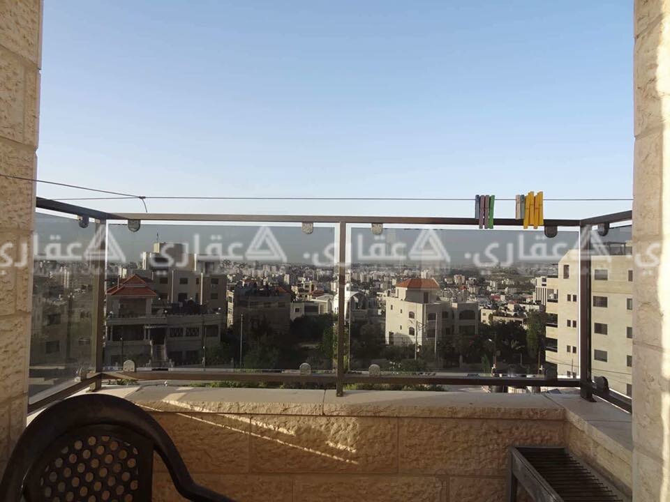 شقة للبيع مميزة بمساحة 200 متر