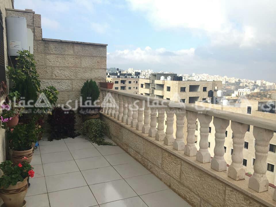 شقة للبيع مع العفش