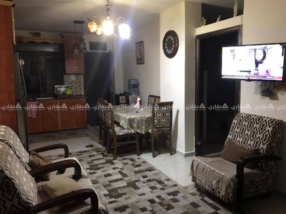 شقة للبيع في منطقة حيوية ونشطة
