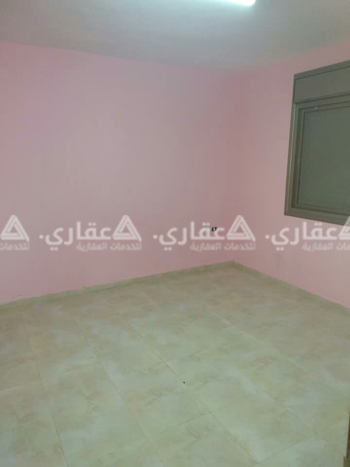 شقة للايجار قرب مدرسة النجاح
