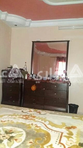 شقة سكنية طابق ثاني للبيع