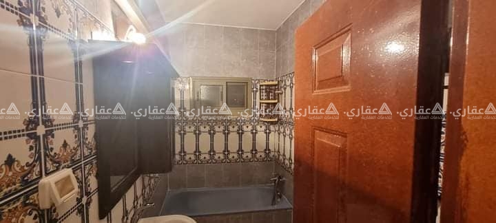 شقة للبيع قرب المدرسة العالمية